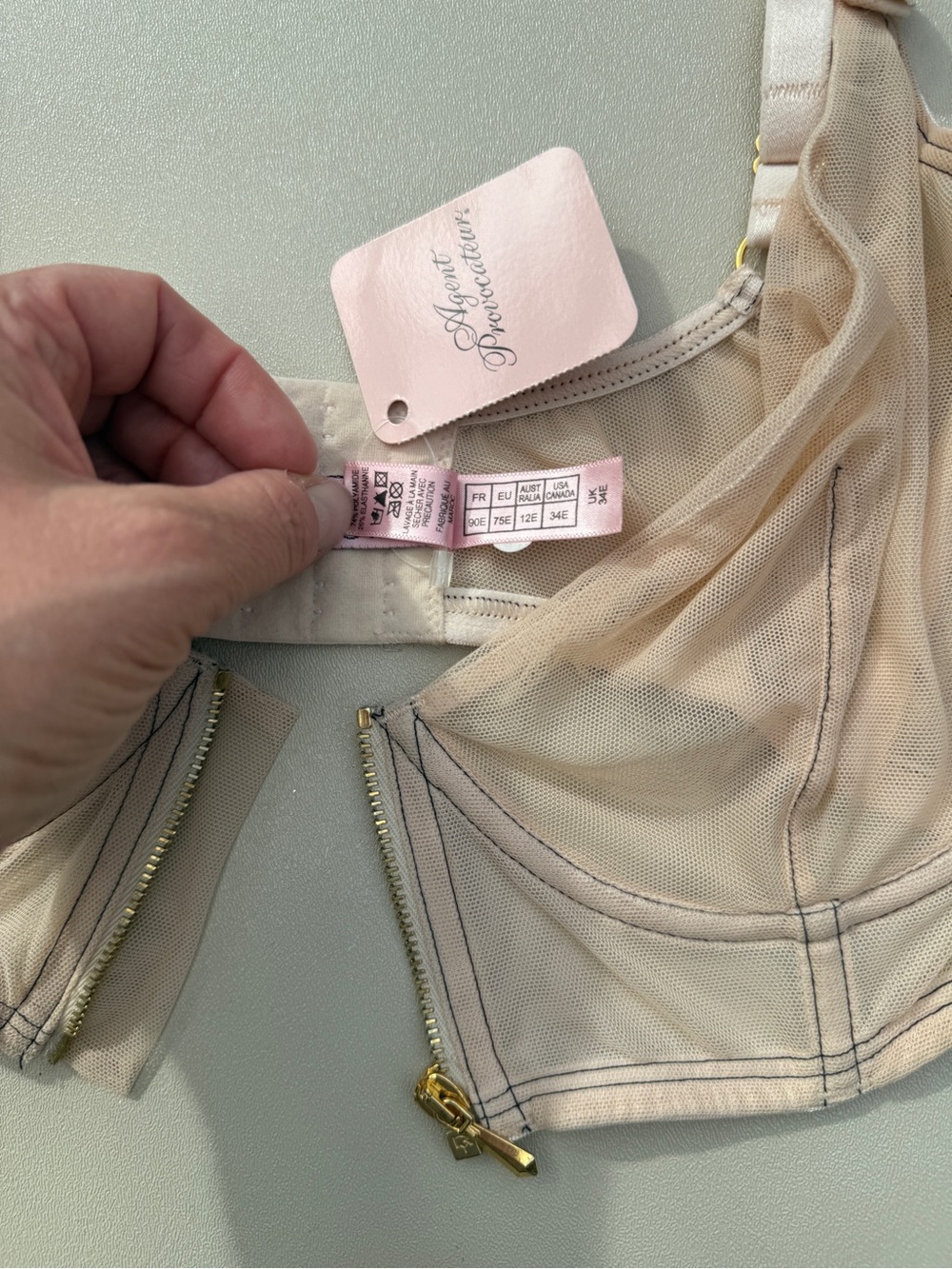 2009 Agent Provocateur Pale Blush Pink Mesh Faux-Denim Bra & Hot Pants Set - Picture 12 of 13
